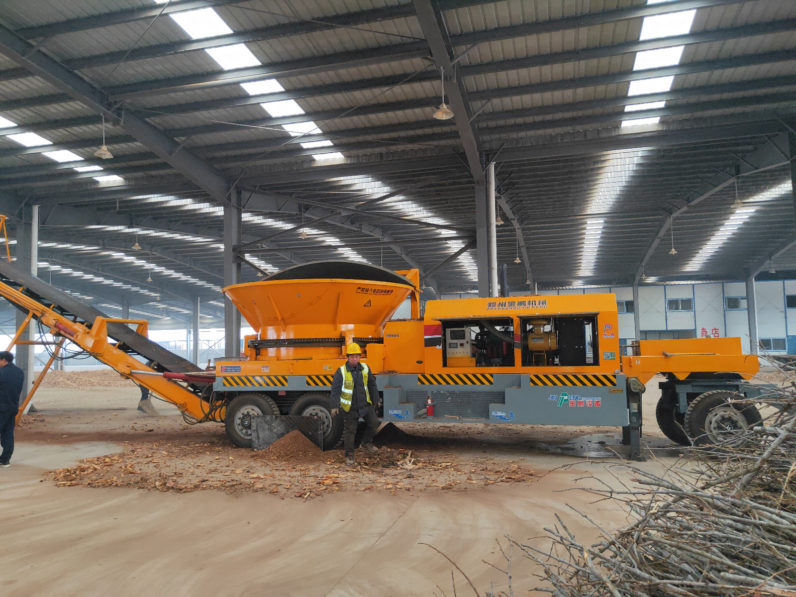 JP7000 Horizontal Grinder Diesel Drive Heavy Duty Biomass Processing Site