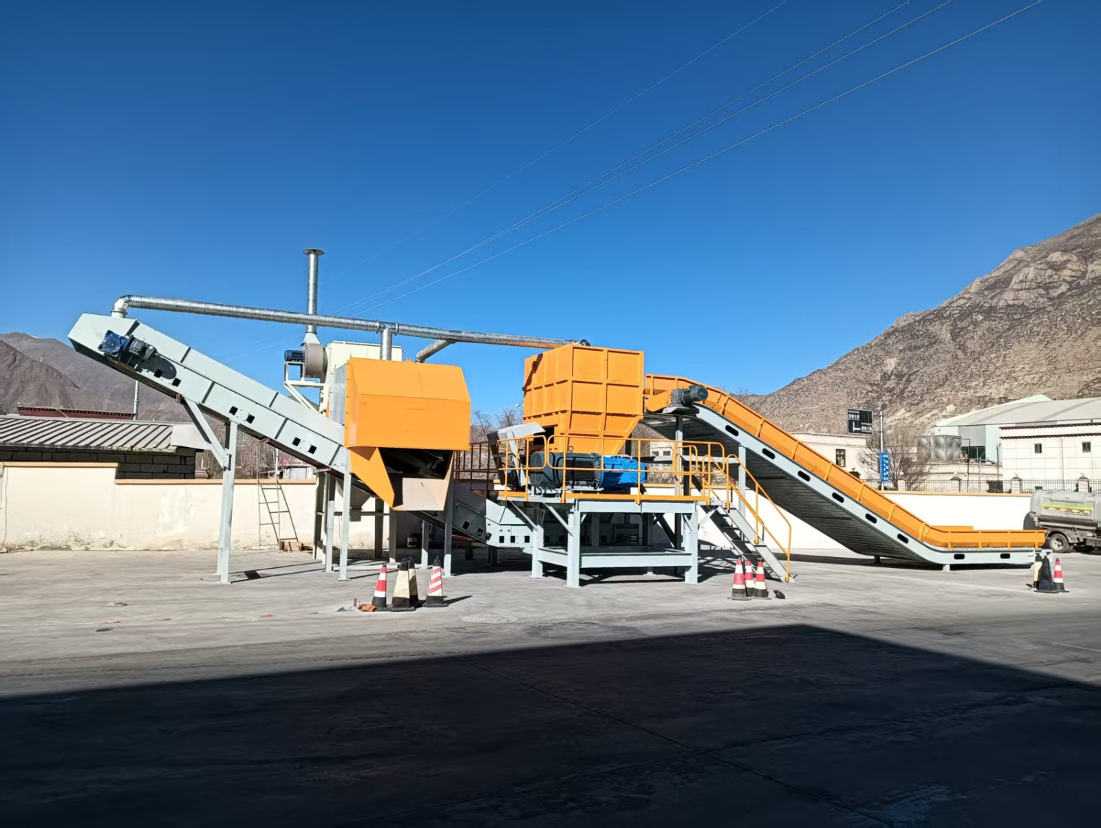 Bulky Waste Shredding Line Urban Furniture Waste Recycling Project